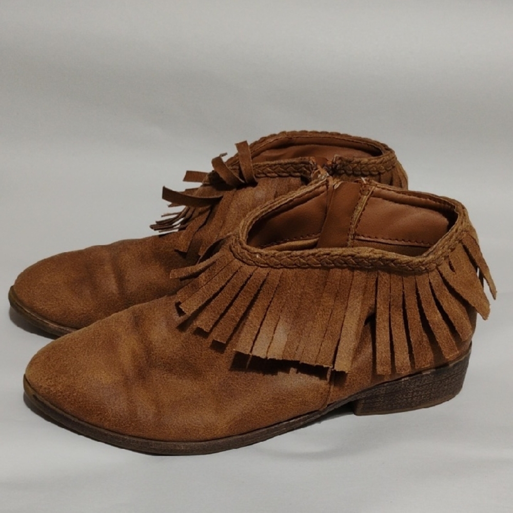 Stevie's Brown Fringe Ankle Boots Sz.3 Gently Worn (X7 CRATE)